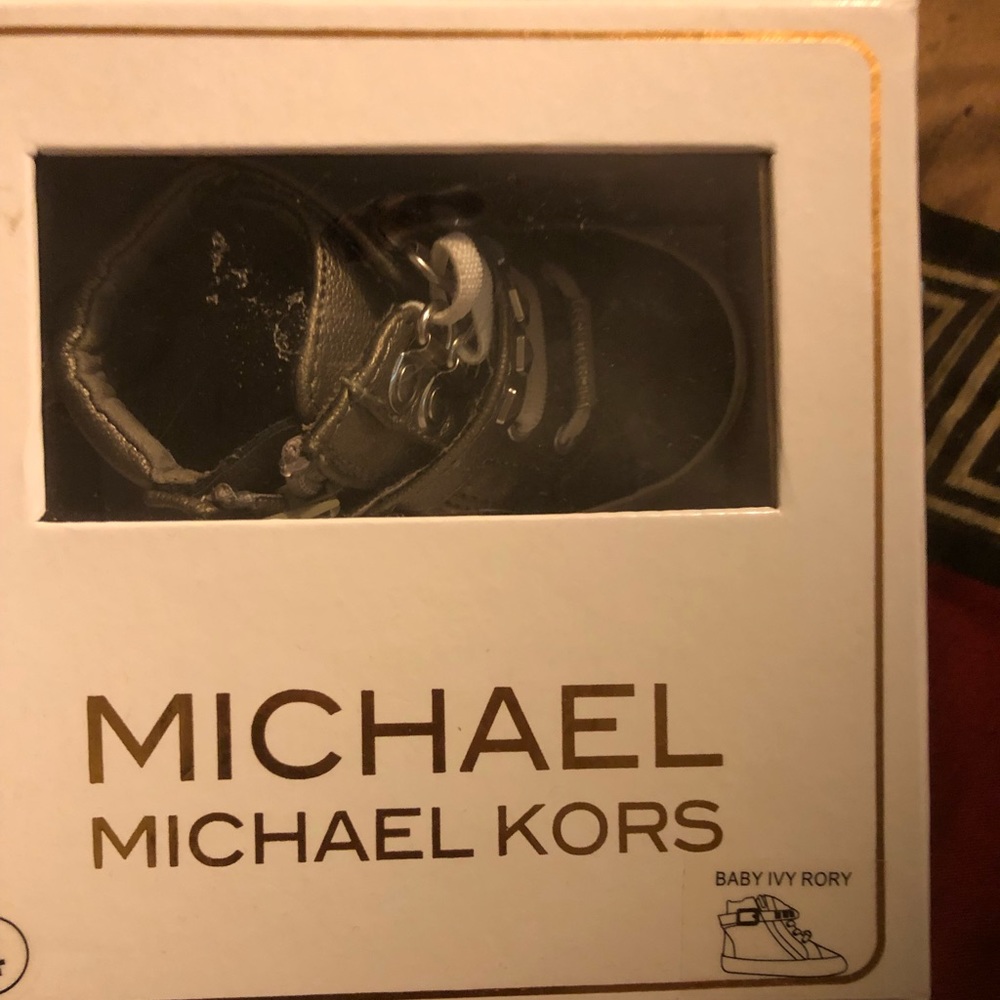 Michael Kors kid shoe